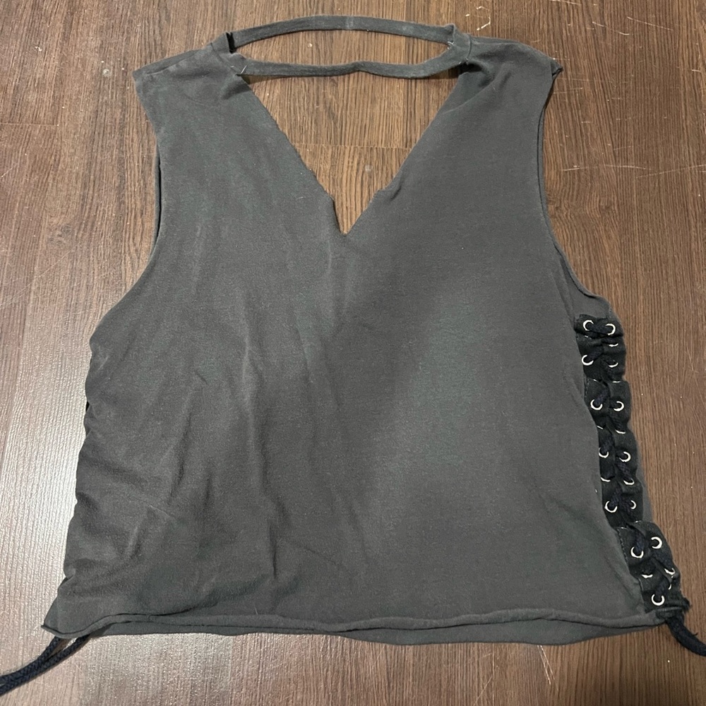 Hot Topic Scoop neck tank top